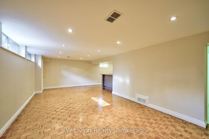 Photo 31 at 6 Hillavon Drive, Rosethorn, Toronto