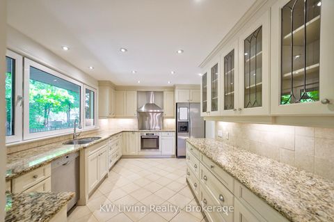 Photo 8 at 6 Hillavon Drive, Rosethorn, Toronto