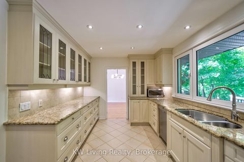 Photo 10 at 6 Hillavon Drive, Rosethorn, Toronto