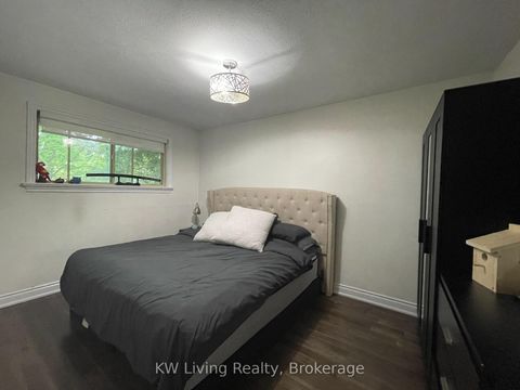 Photo 22 at 6 Hillavon Drive, Rosethorn, Toronto