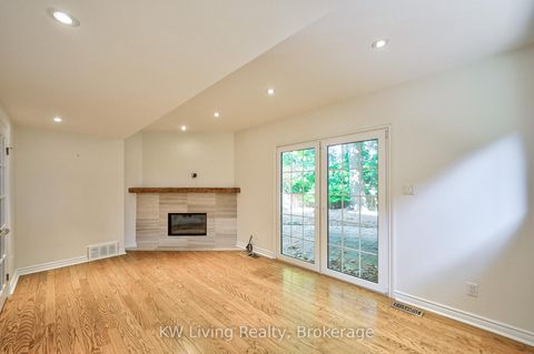 Photo 26 at 6 Hillavon Drive, Rosethorn, Toronto