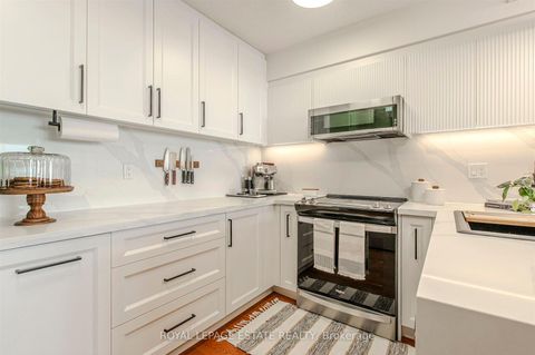 Photo 2 at 32 - 1209 Queen Street E, South Riverdale, Toronto
