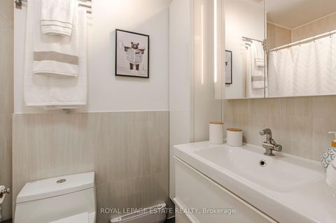 Photo 21 at 32 - 1209 Queen Street E, South Riverdale, Toronto