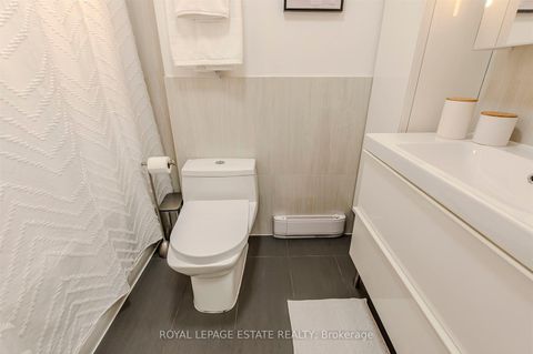 Photo 22 at 32 - 1209 Queen Street E, South Riverdale, Toronto