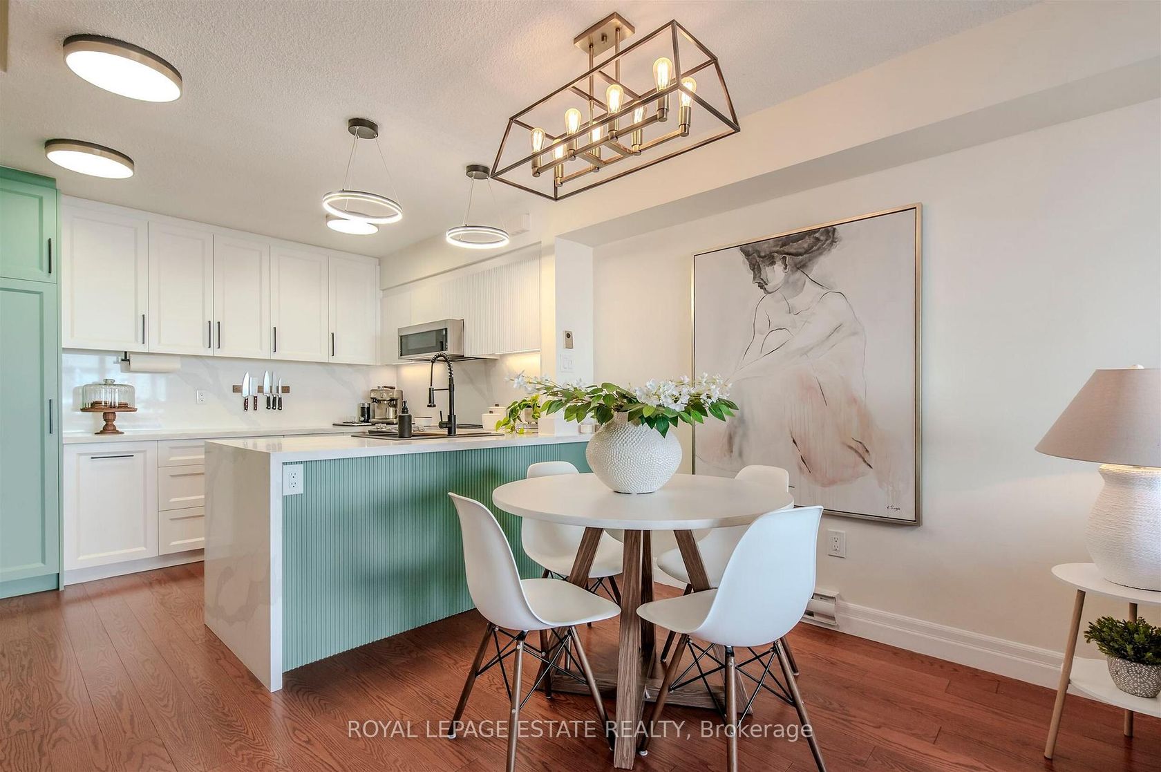 32 - 1209 Queen Street E, South Riverdale, Toronto 