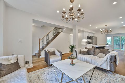 Photo 4 at 1 Wanless Crescent, Lawrence Park South, Toronto