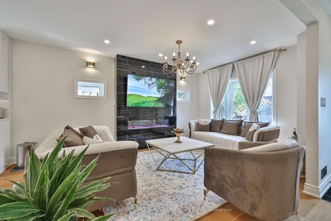 Photo 8 at 1 Wanless Crescent, Lawrence Park South, Toronto