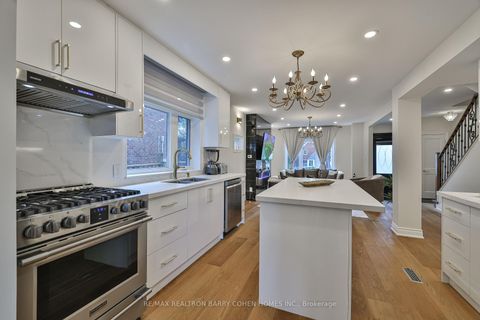 Photo 11 at 1 Wanless Crescent, Lawrence Park South, Toronto