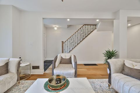 Photo 20 at 1 Wanless Crescent, Lawrence Park South, Toronto