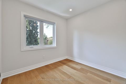 Photo 22 at 1 Wanless Crescent, Lawrence Park South, Toronto