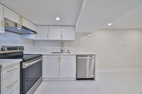 Photo 38 at 1 Wanless Crescent, Lawrence Park South, Toronto