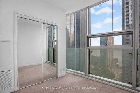 Photo 8 at 1802 - 14 York Street, Waterfront Communities C1, Toronto