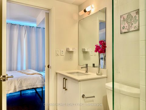 Photo 16 at 617 - 27 Bathurst Street, Waterfront Communities C1, Toronto