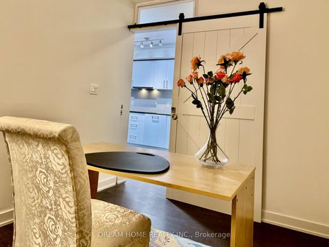 Photo 18 at 617 - 27 Bathurst Street, Waterfront Communities C1, Toronto