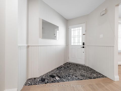Photo 5 at 51 Moorcrest Drive, Aurora Village, Aurora