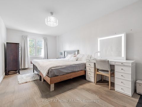 Photo 20 at 51 Moorcrest Drive, Aurora Village, Aurora Photo 20 at 51 Moorcrest Drive, Aurora Village, Aurora