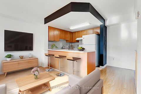 Photo 2 at 2083 - 65 George Appleton Way E, CFB, Toronto