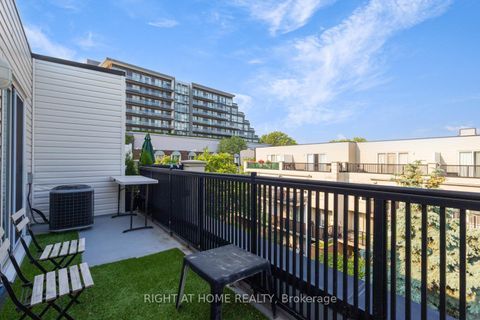 Photo 7 at 2083 - 65 George Appleton Way E, CFB, Toronto