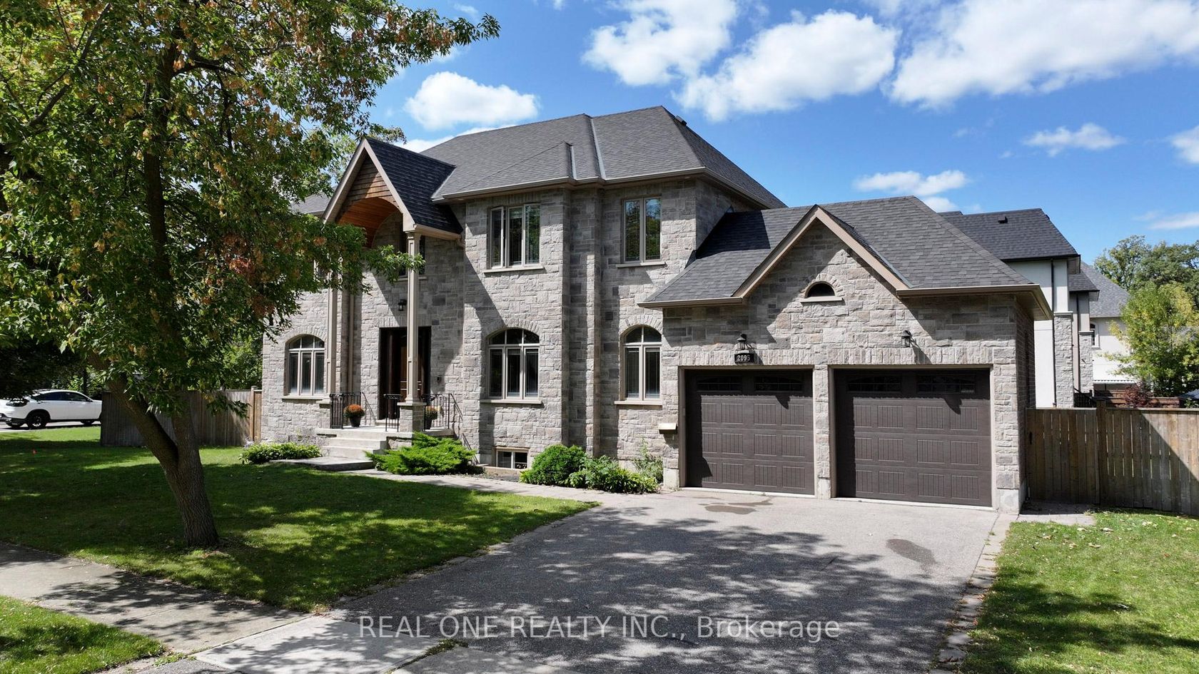 2095 Springfield Road, Sheridan, Mississauga 