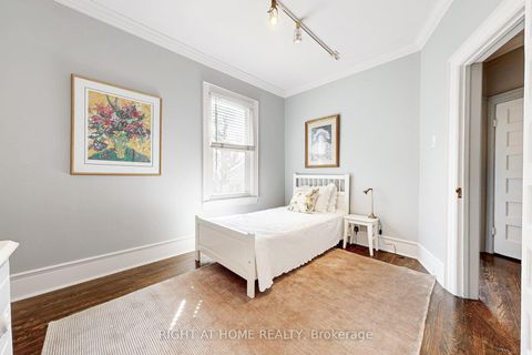 Photo 24 at 440 Sackville Street, South St. James Town, Toronto