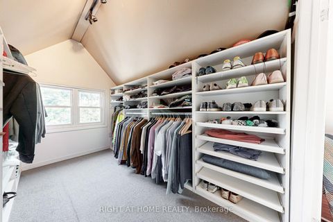 Photo 35 at 440 Sackville Street, South St. James Town, Toronto