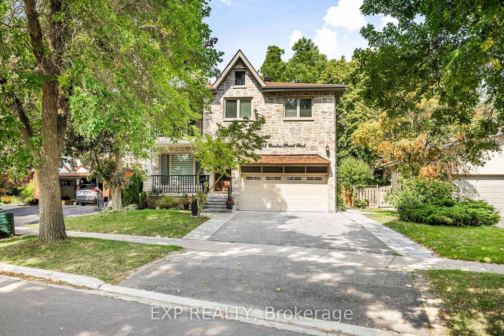 203 Centre Street W, Mill Pond, Richmond Hill 