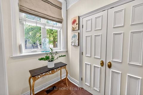 Photo 11 at 242 Walmer Road, Casa Loma, Toronto