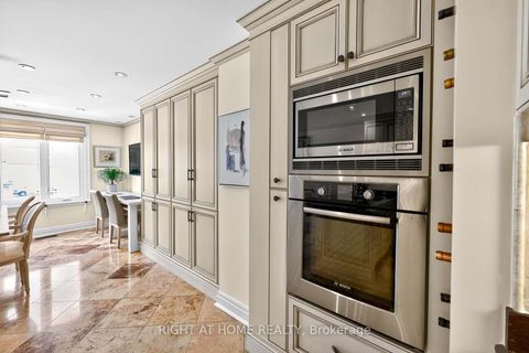 Photo 23 at 242 Walmer Road, Casa Loma, Toronto