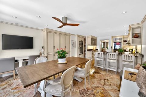 Photo 27 at 242 Walmer Road, Casa Loma, Toronto