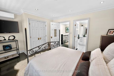 Photo 37 at 242 Walmer Road, Casa Loma, Toronto