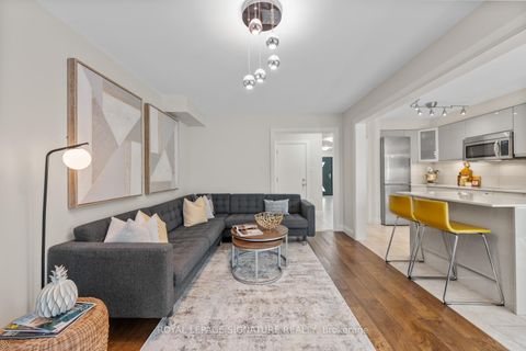 Photo 6 at 12 Barli Crescent, Patterson, Vaughan
