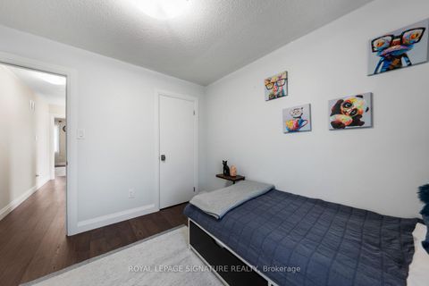 Photo 28 at 12 Barli Crescent, Patterson, Vaughan