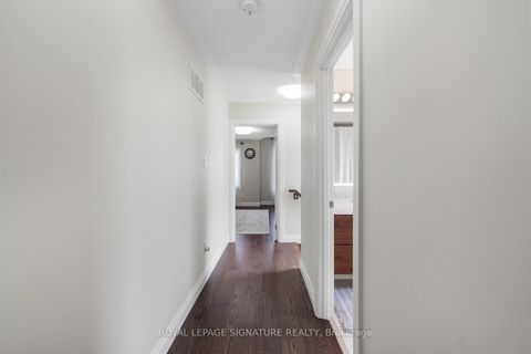 Photo 29 at 12 Barli Crescent, Patterson, Vaughan