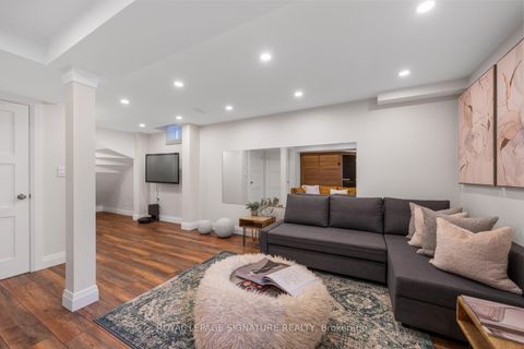 Photo 36 at 12 Barli Crescent, Patterson, Vaughan