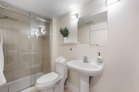 Photo 39 at 12 Barli Crescent, Patterson, Vaughan