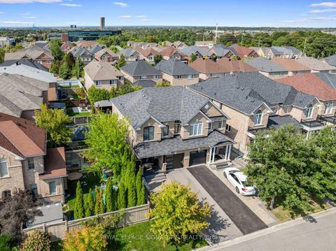Photo 44 at 12 Barli Crescent, Patterson, Vaughan