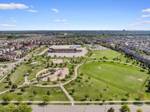 Photo 46 at 12 Barli Crescent, Patterson, Vaughan