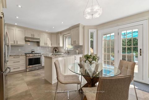 Photo 2 at 40 Joshua Court, Yorkhill, Vaughan