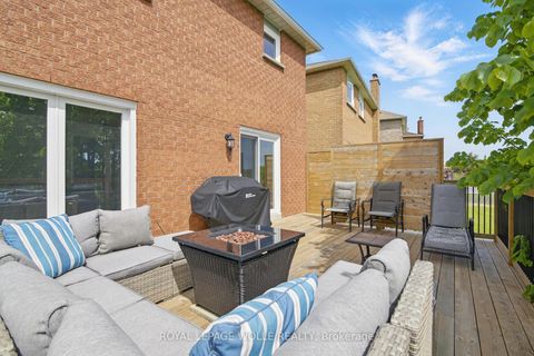 Photo 8 at 85 Gennela Square, Rouge E11, Toronto