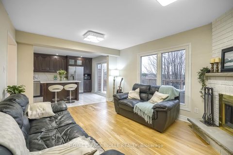 Photo 13 at 85 Gennela Square, Rouge E11, Toronto