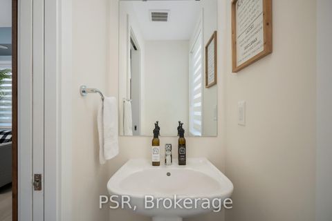 Photo 8 at 91 Frederick Tisdale Drive E, CFB, Toronto