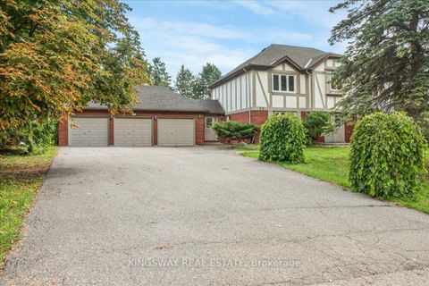 Photo 10 at 26 Cynthia Crescent, Oak Ridges, Richmond Hill Photo 10 at 26 Cynthia Crescent, Oak Ridges, Richmond Hill