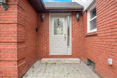 Photo 12 at 26 Cynthia Crescent, Oak Ridges, Richmond Hill