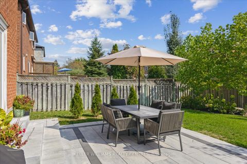 Photo 4 at 47 Whitburn Crescent, Maple, Vaughan