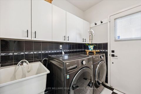 Photo 15 at 47 Whitburn Crescent, Maple, Vaughan
