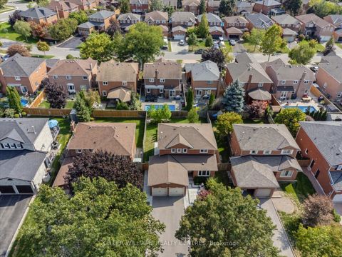 Photo 30 at 47 Whitburn Crescent, Maple, Vaughan