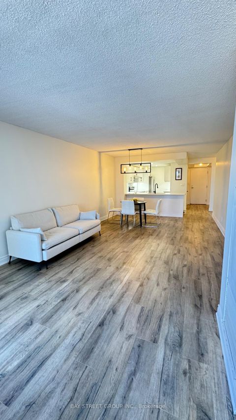 Photo 10 at 1106 - 18 Hollywood Avenue, Willowdale East, Toronto