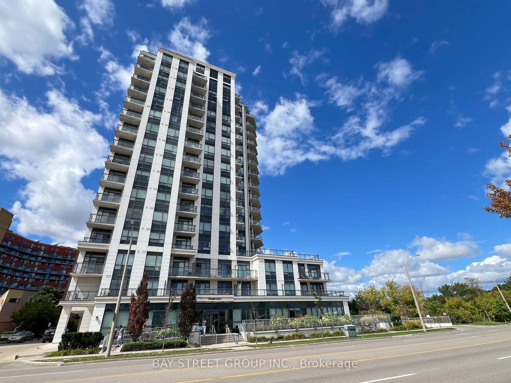 409 - 840 Queens Plate Drive, Clairville, Toronto 