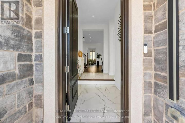 Photo 7 at 8925 Heritage Road, Bram West, Brampton