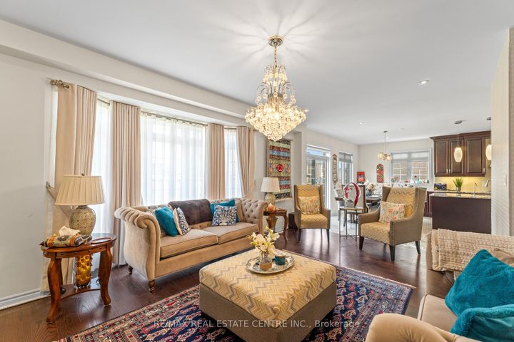 Photo 9 at 1 Astrantia Way, Credit Valley, Brampton